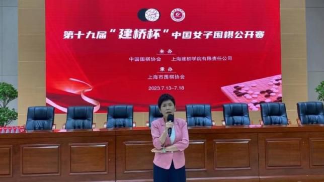 美国暴躁女rapper